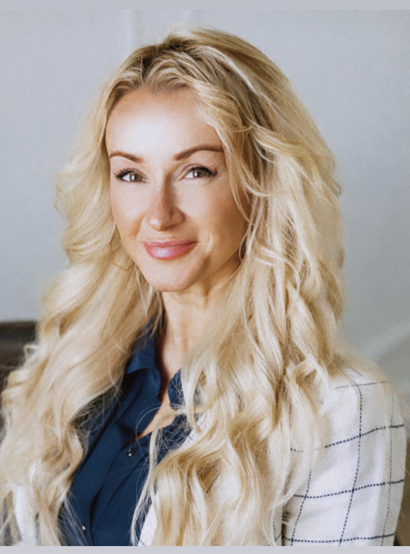 Portrait of Dr. Anika Hoyjberg, CEO and founder of ABI